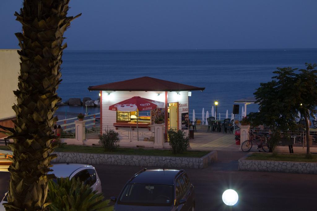 Hotel Miramare Cirò Marina المظهر الخارجي الصورة
