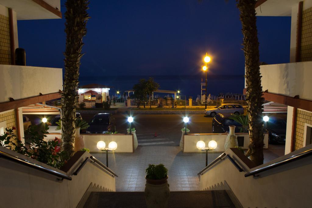 Hotel Miramare Cirò Marina المظهر الخارجي الصورة