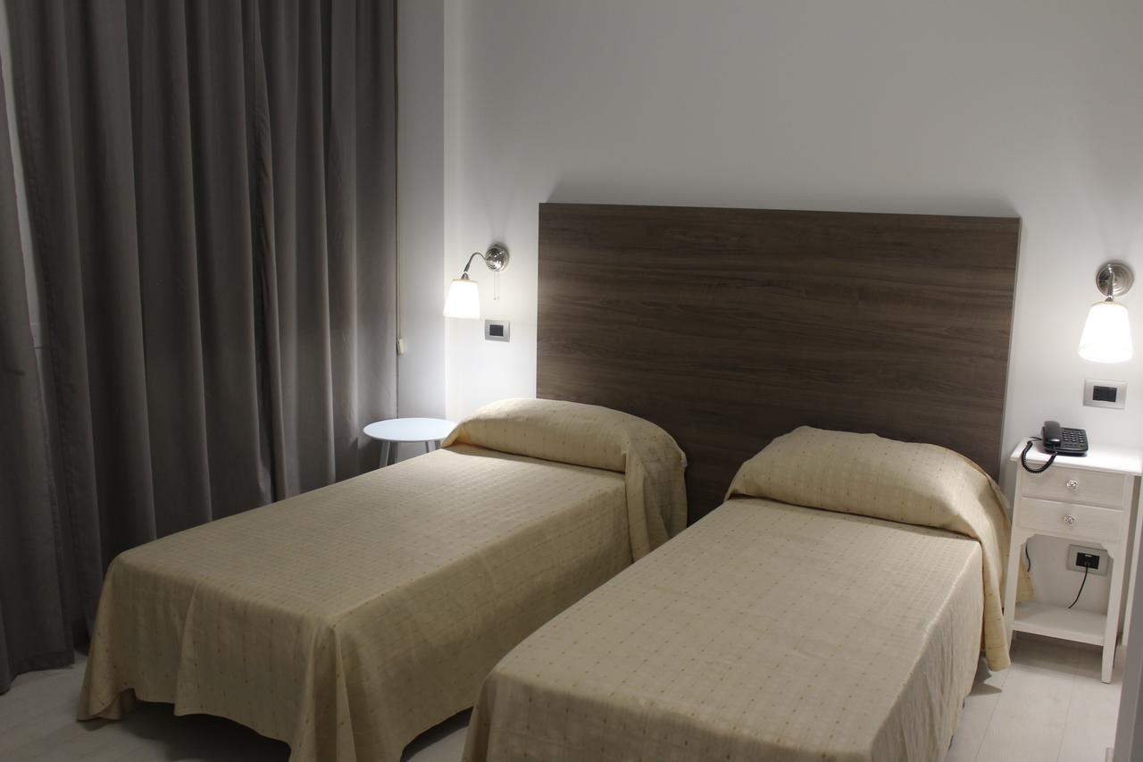 Hotel Miramare Cirò Marina المظهر الخارجي الصورة